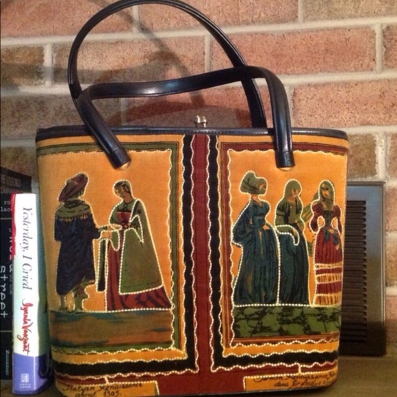 Vintage Handbags - VELVET RENAISSANCE